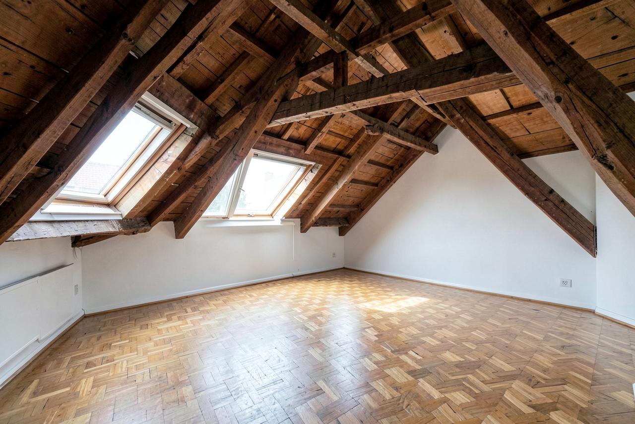 Dachgeschossausbau in Prenzlauer Berg: zwei Einheiten aus einem Trockenboden